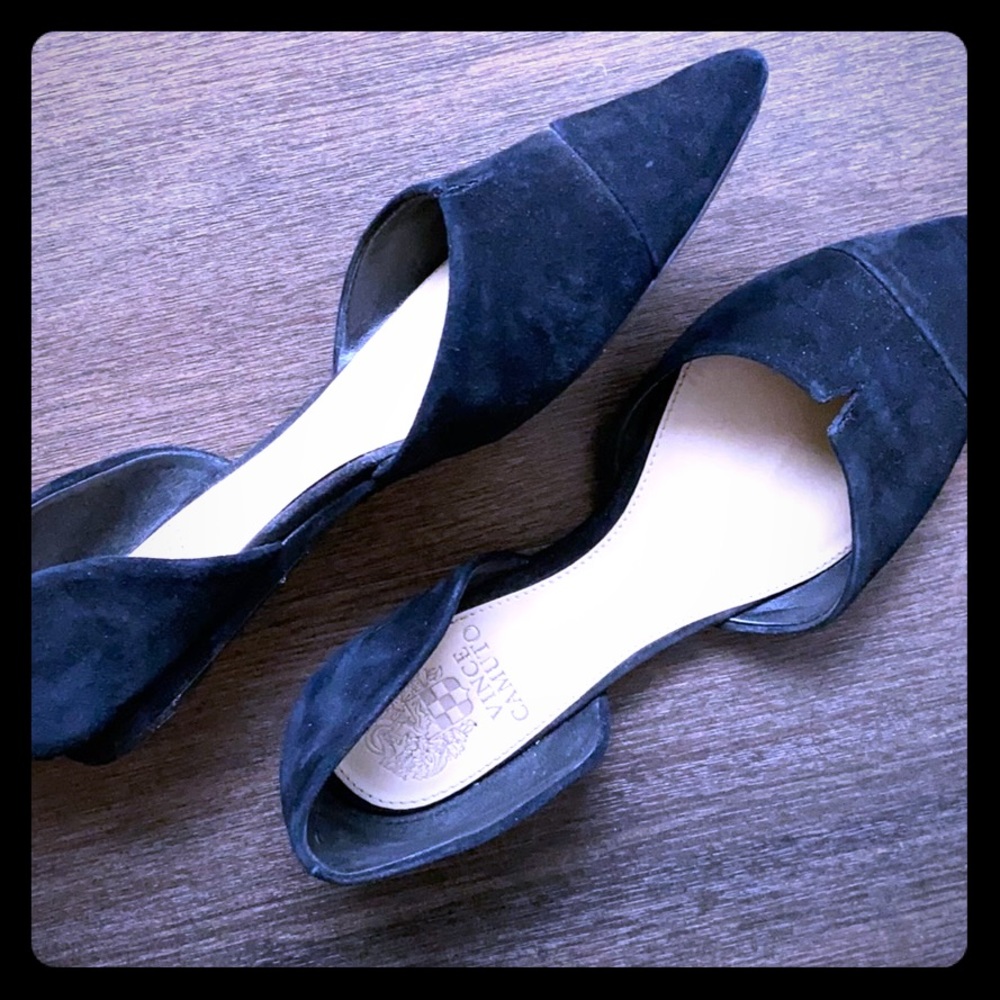 Black Vince Camuto pointed flats
